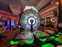 Philippine player joining a phcash login Live Casino baccarat session on mobile